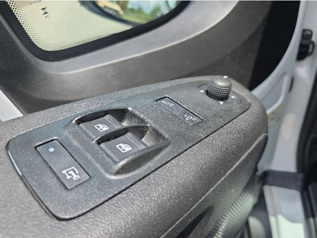 Used 2025 RAM ProMaster 2500 w/ Convenience Group FWD image 23