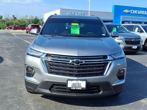 Used 2023 Chevrolet Traverse LT FWD image 21