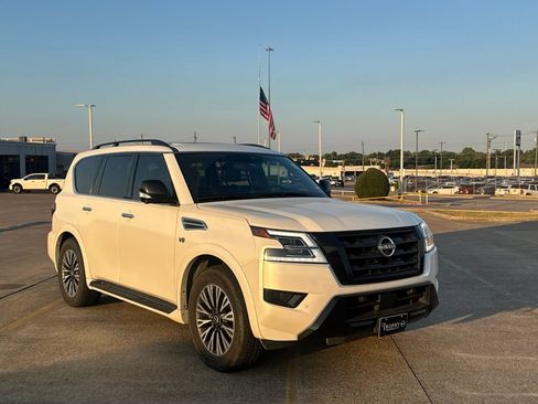 Used 2021 Nissan Armada SL w/ Midnight Edition Package RWD image 1