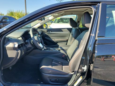 New 2026 Nissan Altima 2.5 SR FWD image 11