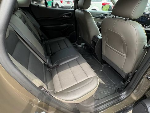 Used 2024 Chevrolet Trax ACTIV w/ Driver Confidence Package FWD image 32