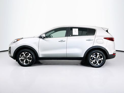 Used 2021 Kia Sportage LX AWD/4WD image 4