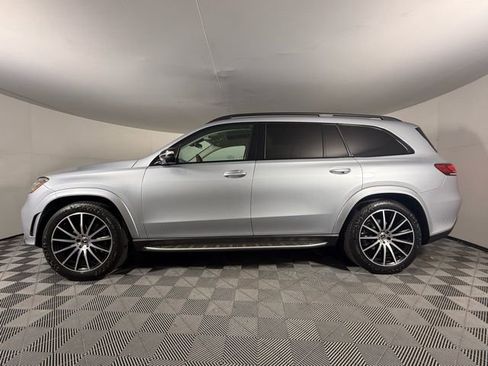 Used 2022 Mercedes-Benz GLS 450 4MATIC image 3