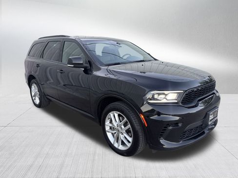 Used 2024 Dodge Durango GT image 3