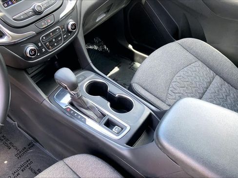 Used 2024 Chevrolet Equinox LT FWD image 16