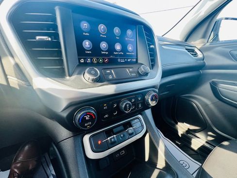 Used 2023 GMC Acadia SLT w/ Elevation Edition image 33