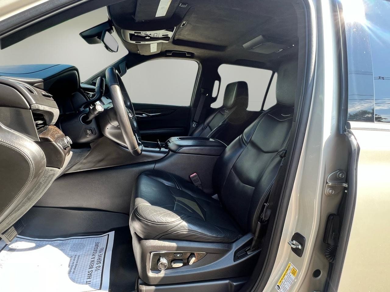Used 2015 Cadillac Escalade Platinum AWD/4WD image 24