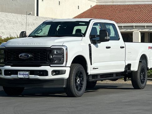 New 2026 Ford F250 4x4 Crew Cab Super Duty image 8