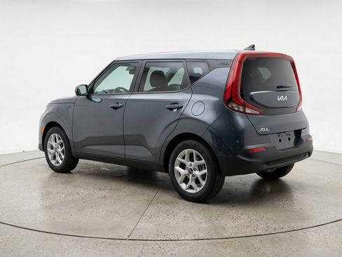 Used 2025 Kia Soul LX w/ LX Technology Package image 5