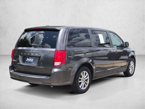 Used 2020 Dodge Grand Caravan SE FWD image 5