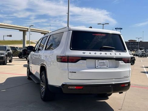 Used 2024 Jeep Wagoneer L Series II w/ Flexible Seating Group image 6