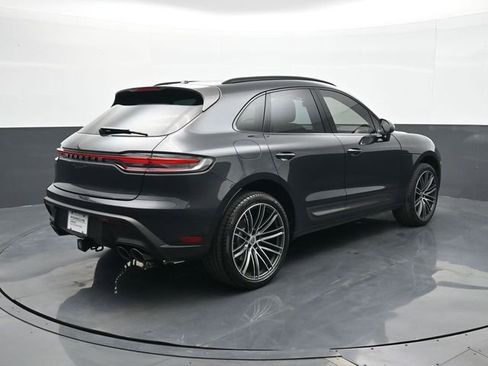 Certified 2025 Porsche Macan Turbo image 23