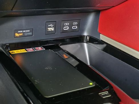 Used 2025 Toyota Camry XSE image 21