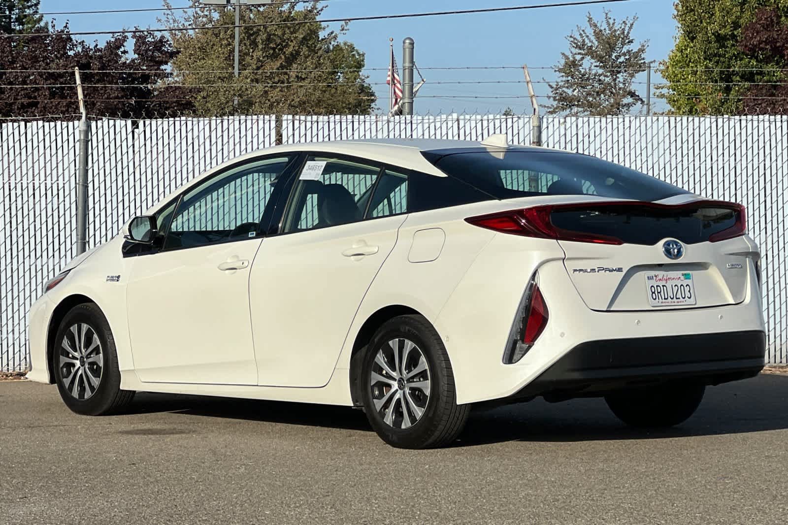 Used 2020 Toyota Prius Prime Limited w/ Carpet Mat Package FWD image 5