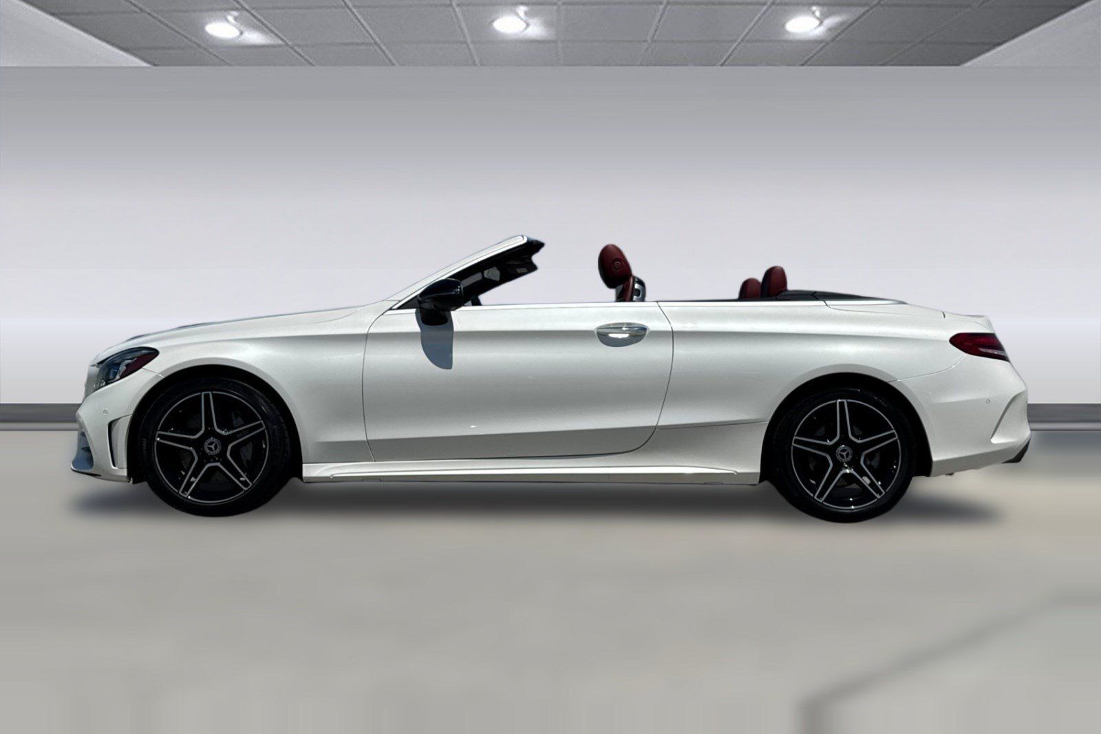 Used 2022 Mercedes-Benz C 300 Cabriolet image 2