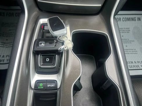 Used 2022 Honda Accord Sport image 42