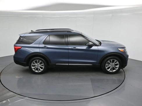 Used 2021 Ford Explorer XLT w/ Equipment Group 202A image 42