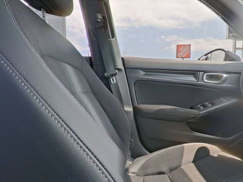 Used 2024 Honda Civic Sport image 31