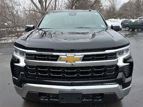 Used 2026 Chevrolet Silverado 1500 LT image 2