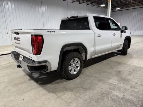 Used 2024 GMC Sierra 1500 SLE image 6