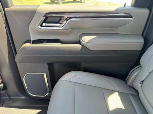 Used 2024 Chevrolet Silverado 3500 LTZ w/ LTZ Premium Package image 19