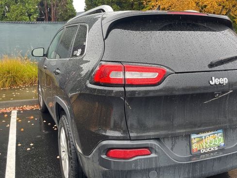 Used 2014 Jeep Cherokee Latitude w/ Comfort/Convenience Group image 4