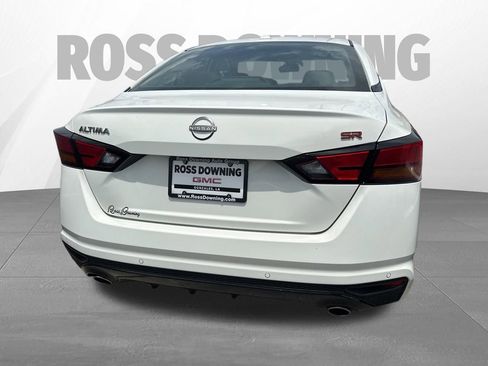 Used 2024 Nissan Altima 2.5 SR FWD image 5