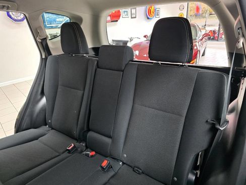 Used 2017 Toyota RAV4 XLE image 26