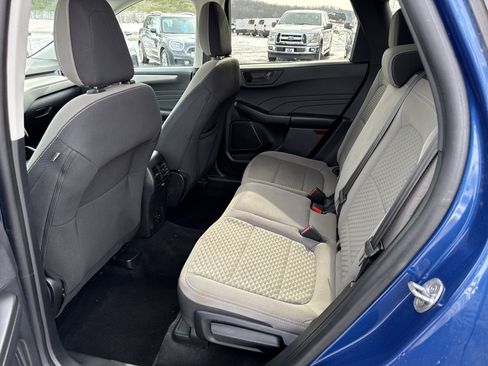 Used 2022 Ford Escape SE w/ SE Sport Appearance Package image 26