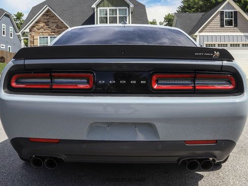Used 2021 Dodge Challenger R/T Scat Pack RWD image 7