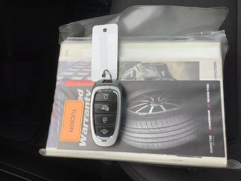 Used 2022 Hyundai Tucson SEL w/ Winter Package image 54