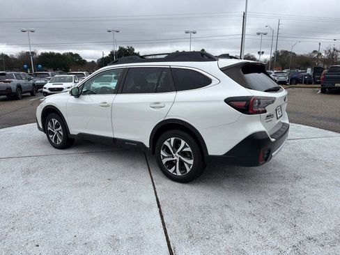 Used 2022 Subaru Outback Limited image 5