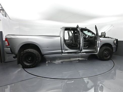 Used 2024 RAM 3500 Tradesman w/ Chrome Appearance Group AWD/4WD image 49
