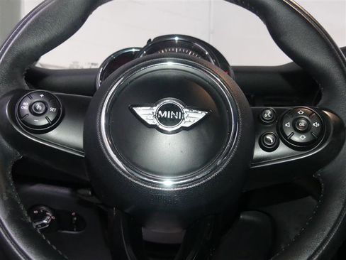 Used 2016 MINI Cooper S image 26