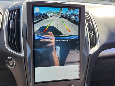 Used 2023 Ford Edge SEL w/ Convenience Package image 23