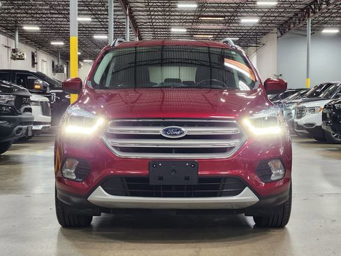 Used 2019 Ford Escape SEL image 2