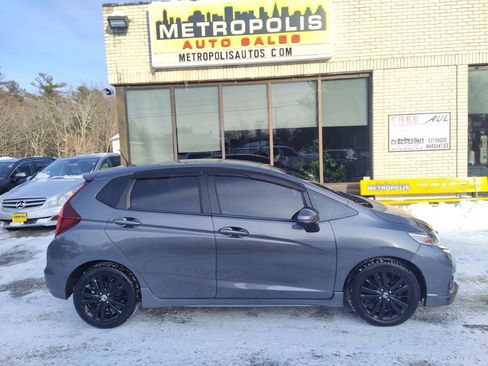 Used 2018 Honda Fit Sport image 9