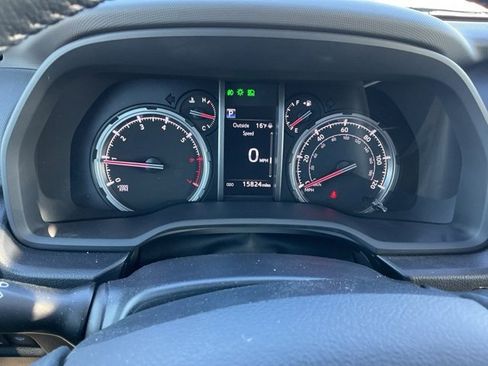 Used 2024 Toyota 4Runner TRD Off-Road Premium image 18