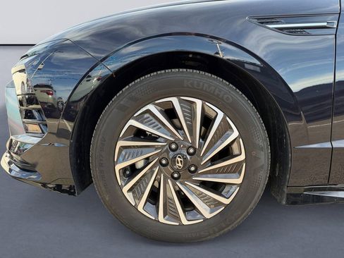 Used 2025 Hyundai Sonata SEL FWD image 9