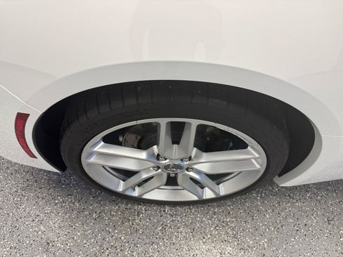 Used 2015 Chevrolet Corvette Stingray Coupe RWD image 30