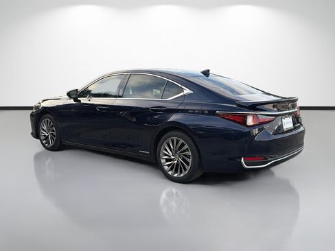 Used 2019 Lexus ES 300h FWD image 5