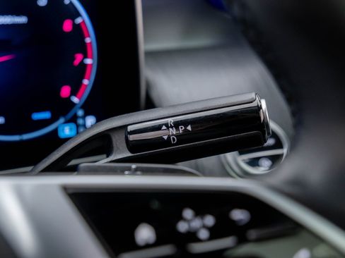 Certified 2023 Mercedes-Benz GLC 300 4MATIC image 27