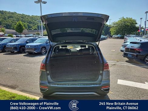 Certified 2024 Volkswagen Taos SE AWD/4WD image 53
