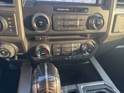 Used 2018 Ford F150 Raptor w/ Equipment Group 802A Luxury image 16