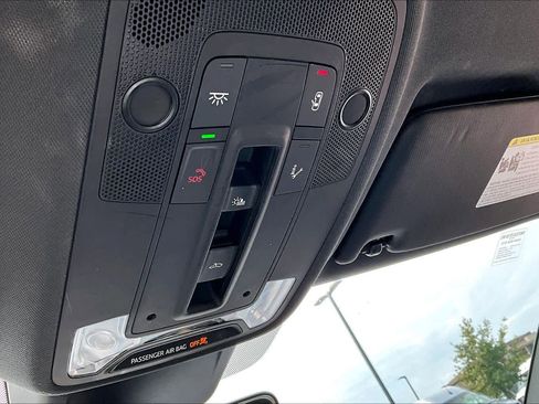 Used 2022 Audi Q3 2.0T Premium image 34