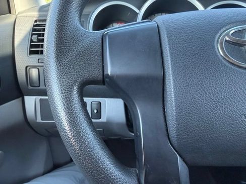Used 2014 Toyota Tacoma 2WD Regular Cab image 23