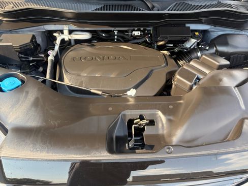 Used 2023 Honda Ridgeline Sport image 32