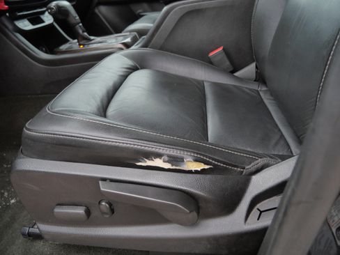 Used 2015 GMC Canyon SLT w/ Driver Alert Package image 20