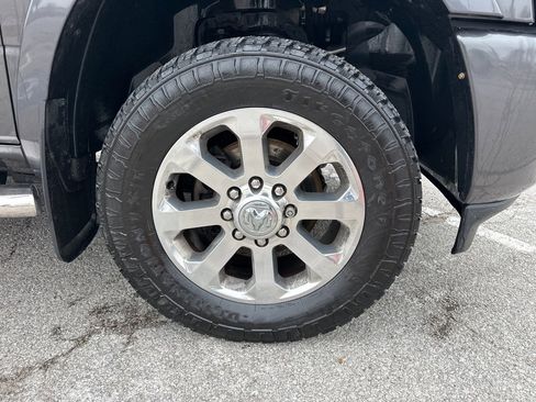 Used 2019 RAM 3500 Laramie image 40