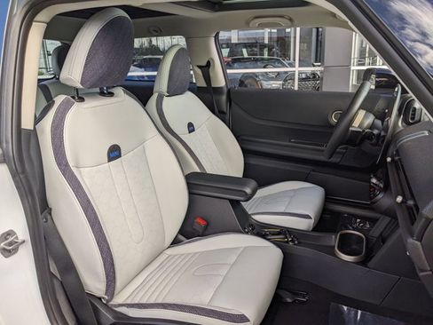 Certified 2025 MINI Cooper S image 19